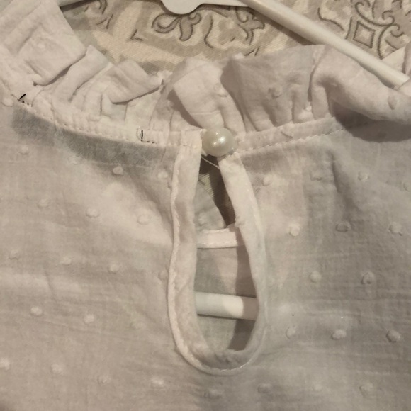 White Ruffle Sleeve Tank - Picture 4 of 4